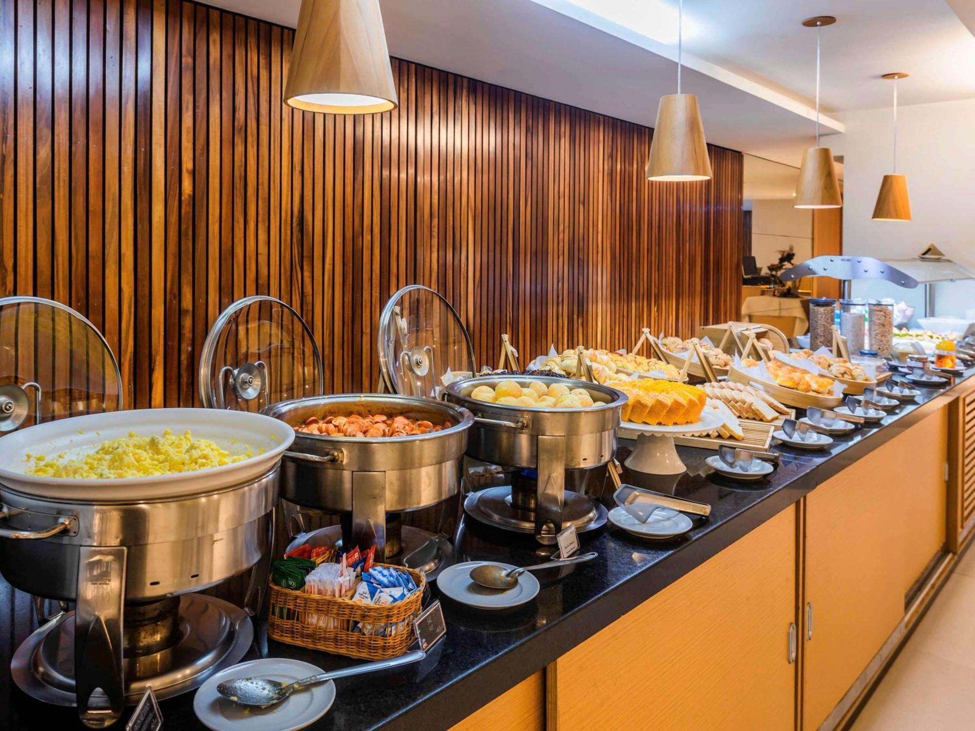 Ibis Styles Belem Hangar Luaran gambar
