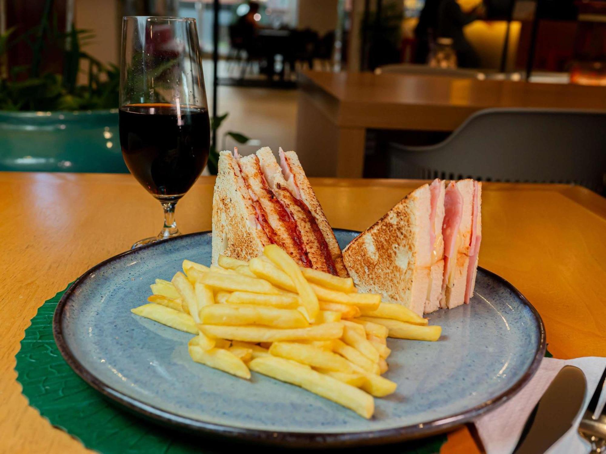 Ibis Styles Belem Hangar Luaran gambar