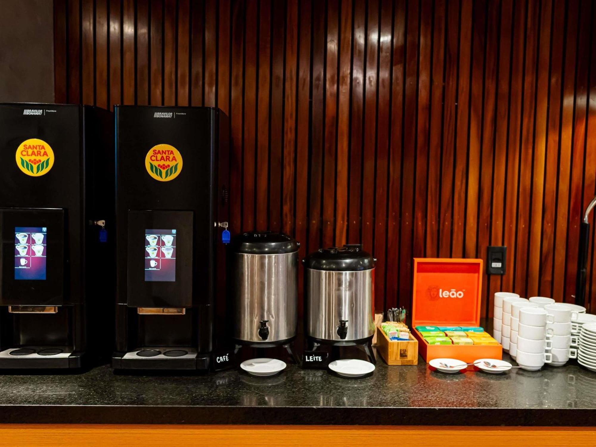 Ibis Styles Belem Hangar Luaran gambar