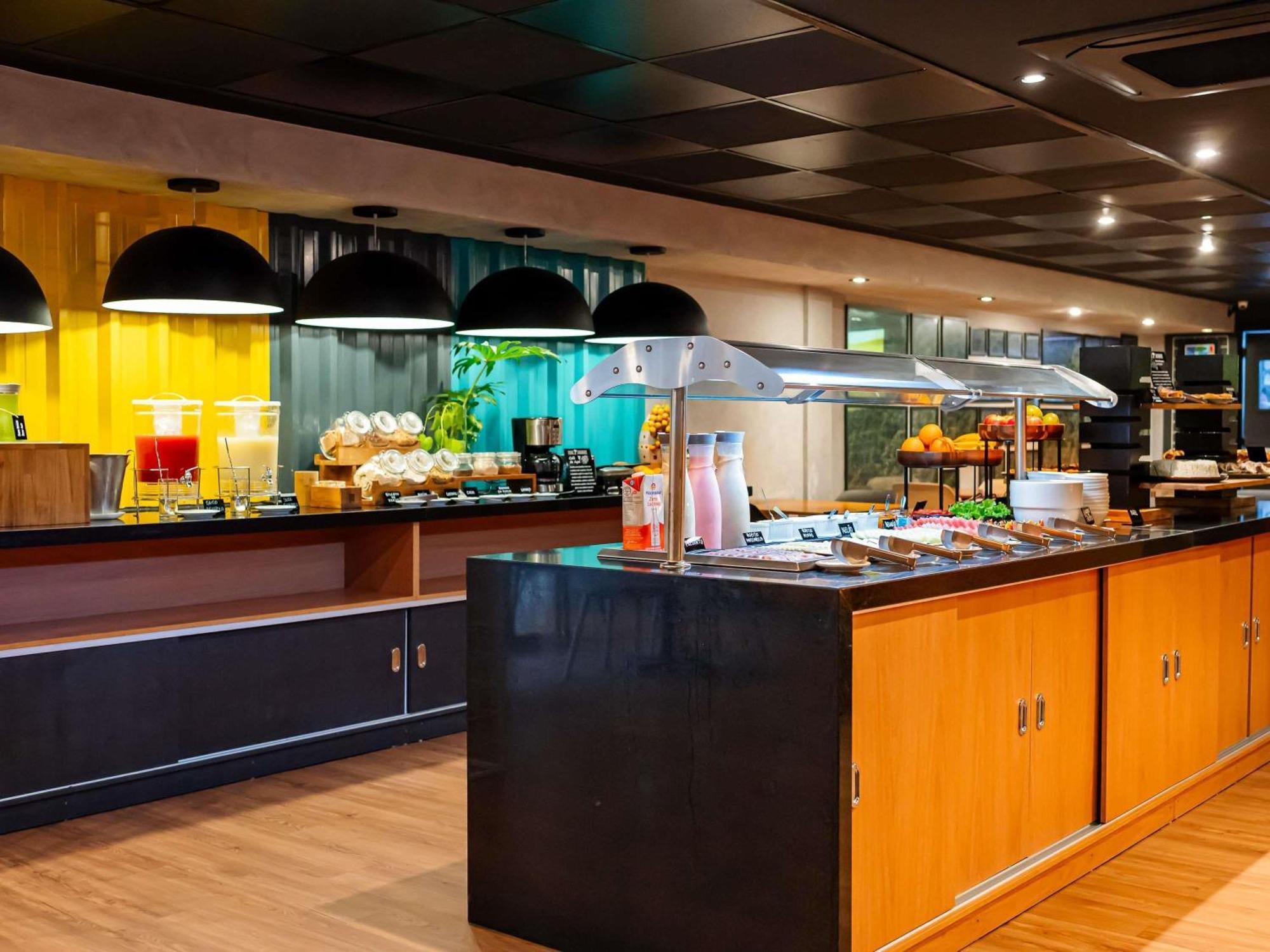 Ibis Styles Belem Hangar Luaran gambar